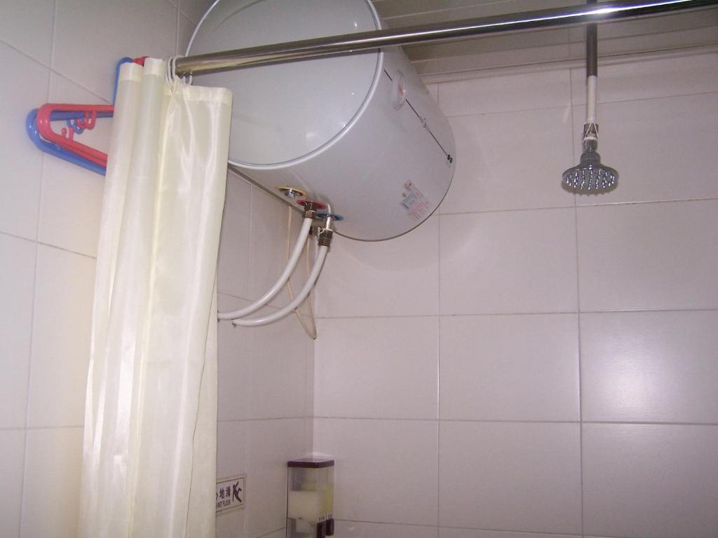 Standard Twin Room no window